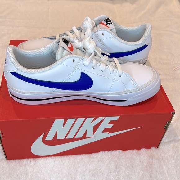 💙Nike Court Legacy (GS) Royal Blue/White Size 4Y Unisex in Like New Condition! - Picture 8 of 8